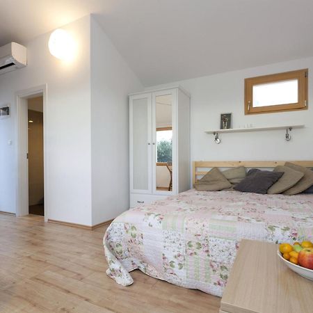 Studio Sea View Borik Rovinj Eksteriør billede